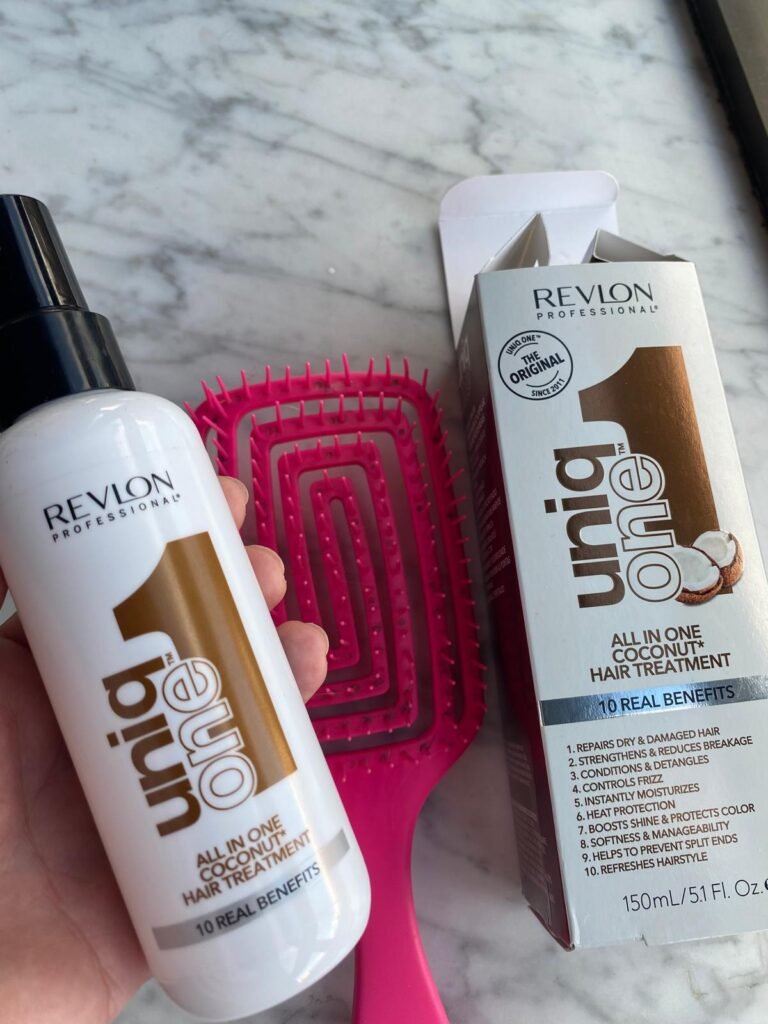 Uniq One de Revlon Coconut: La revolución para tu cabello en un solo producto. ✨